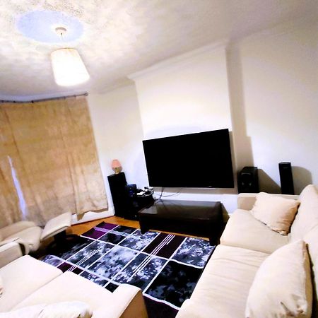 Edwardian 4 Bedrooms With 4 Bathrooms Townhouse, Next To Underground, Accommodates 10 People Λονδίνο Εξωτερικό φωτογραφία